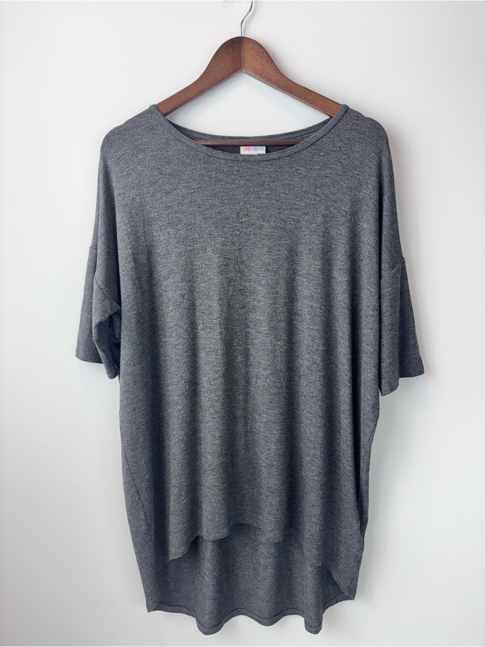 LuLaRoe Gray Tunic Top S Short Sleeve Dolman Loose Fit High Low Hem